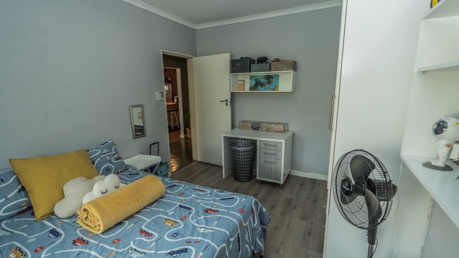 4 Bedroom Property for Sale in De La Haye Western Cape